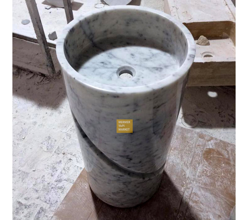 Bulutlu Beyaz Mermer Dikey Lavabo