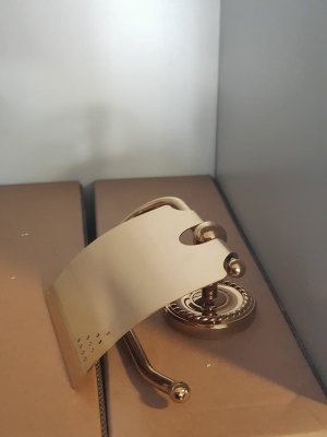 Altın Kaplama Tuvalet Kağıtlığı